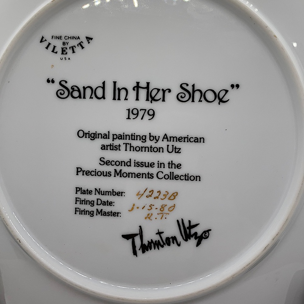 Vintage “Sand In Her Shoe” Decorative Plate by American Artist Thornton Utz 1979 - Picture 3 of 3